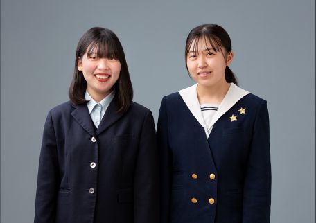 写真：岡山県立矢掛高等学校 三宅 茉莉さん、就実高等学校 岡野 菜津子さん